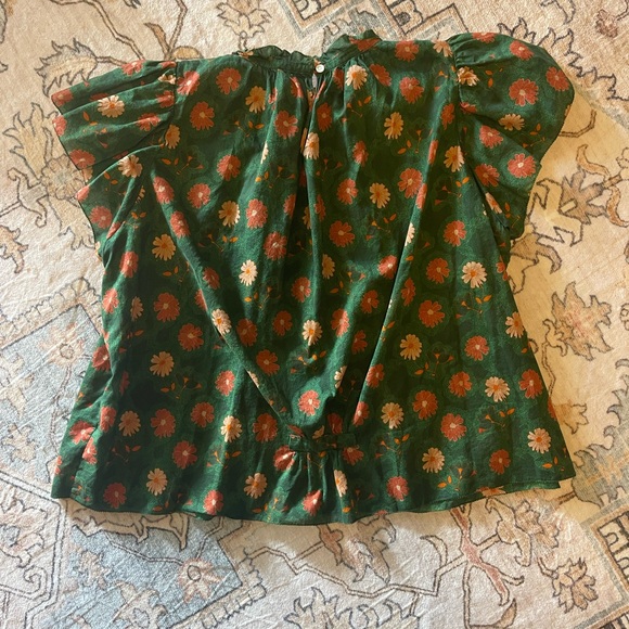 Trovata Floral Green Blouse - Picture 2 of 3